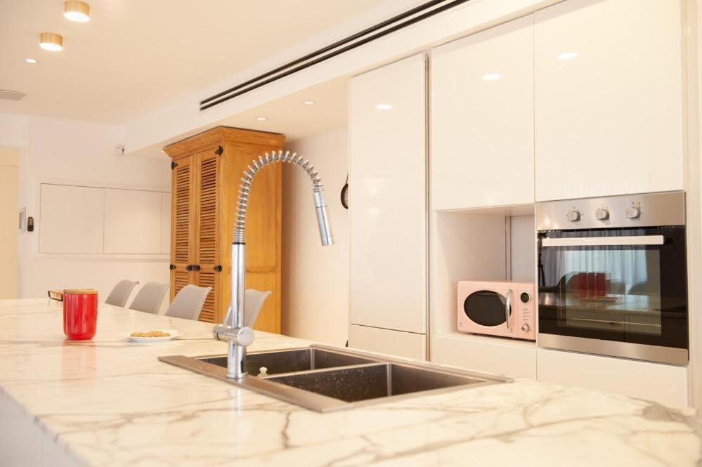 De Golf Luxury Royal Exclusive Class Apt-residence Near The Sea With Pool Gym *