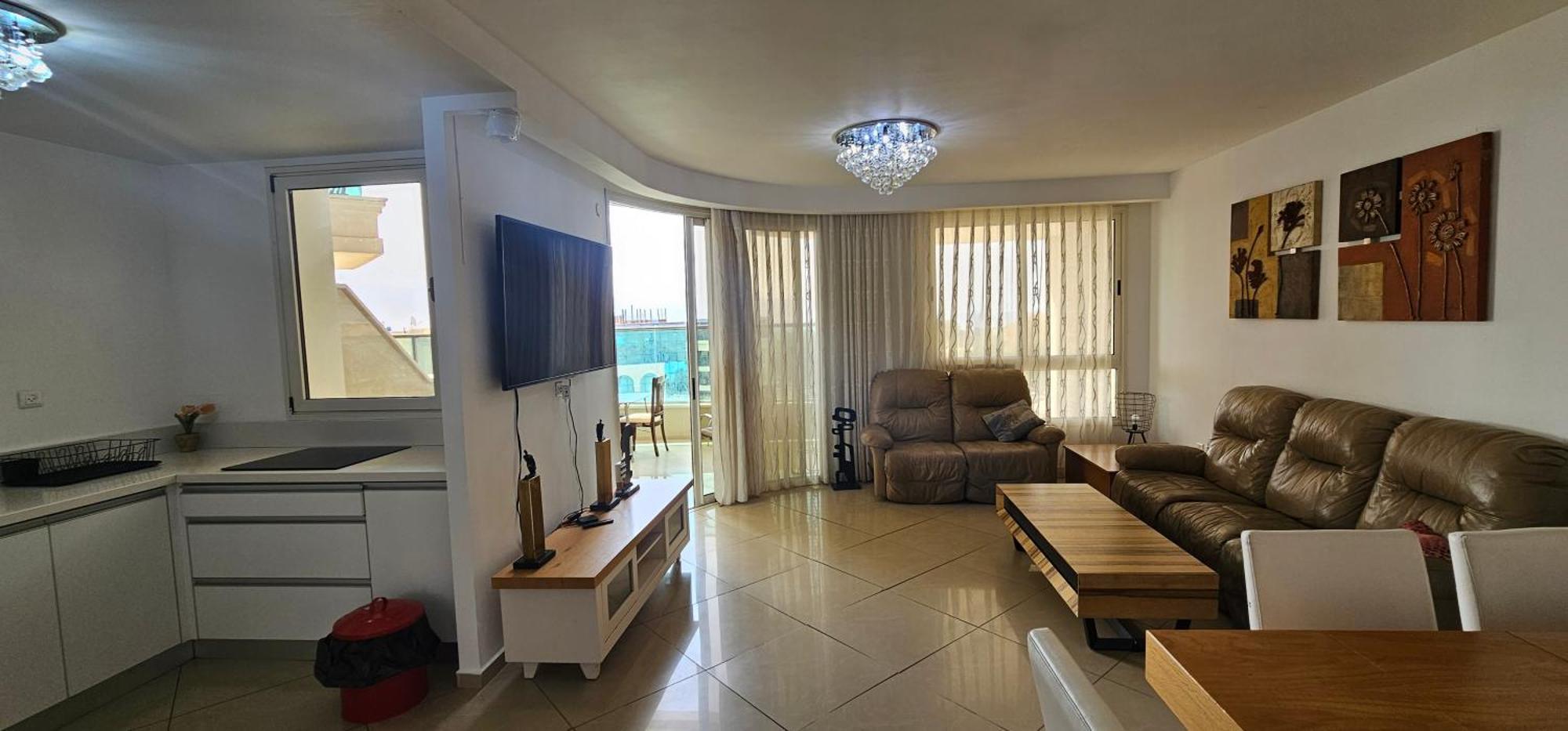 De Golf Luxury Royal Exclusive Class Apt-residence Near The Sea With Pool Gym